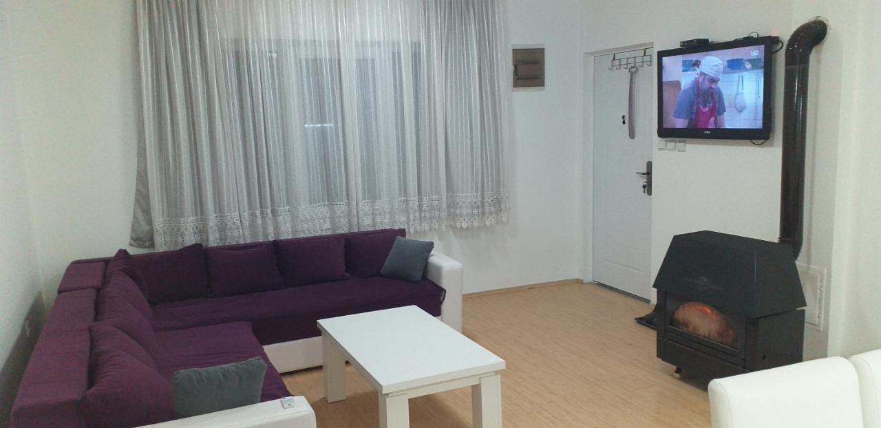 Apartmani Grza Paraćin Εξωτερικό φωτογραφία