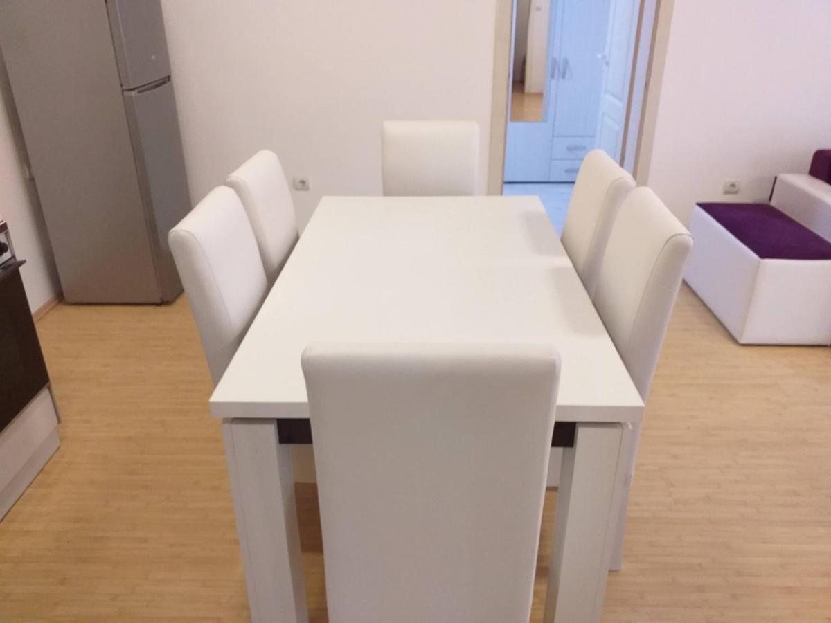 Apartmani Grza Paraćin Εξωτερικό φωτογραφία