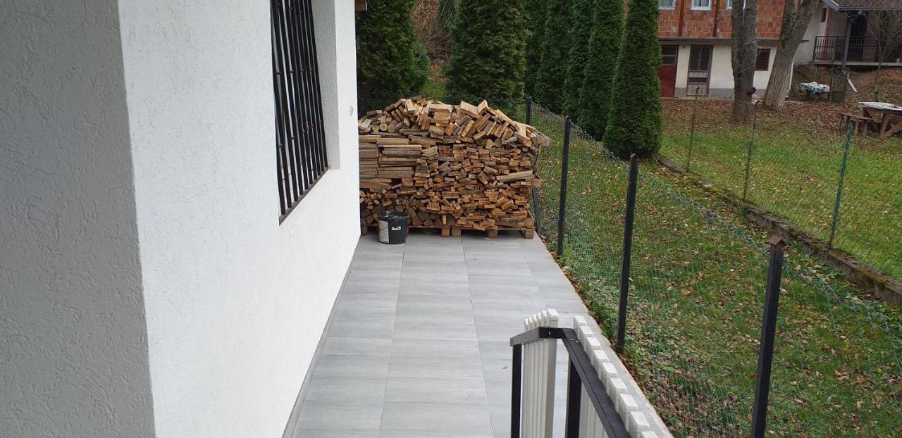 Apartmani Grza Paraćin Εξωτερικό φωτογραφία